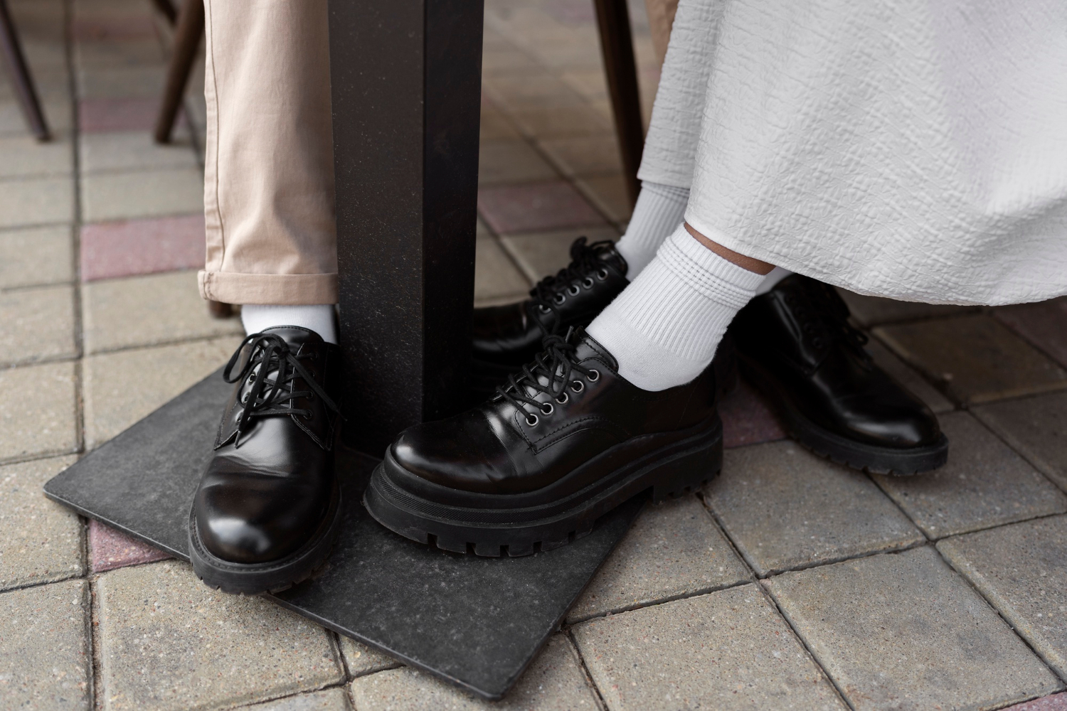 Buty damskie przejściowe, jak wybrać idealny model?