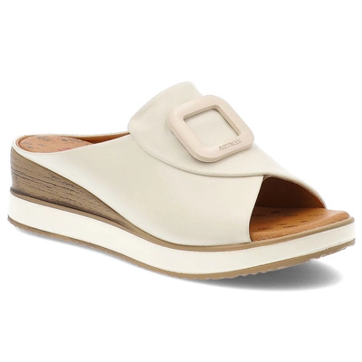 Klapki ARTIKER - 56C2145 Beige
