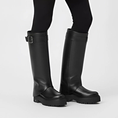 Kozaki CARINII - B10026_-E50-000-000-G58 Czarny